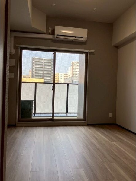 居室・リビング　※写真は同じマンションの違う部屋のものになります。
