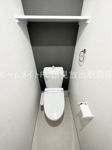 ＪＲ片町線 徳庵駅 徒歩8分 3階建 築4年のトイレ写真