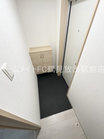 ＪＲ片町線 徳庵駅 徒歩8分 3階建 築4年の玄関写真