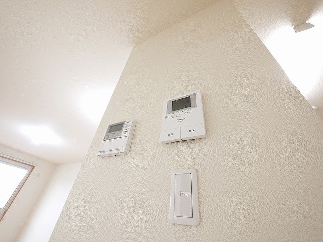 セキュリティ　モニター付きインターホーン
