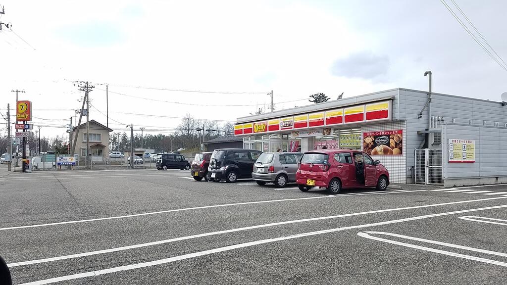 コンビニ　デイリーヤマザキ新潟五十嵐東店（コンビニ）まで854m