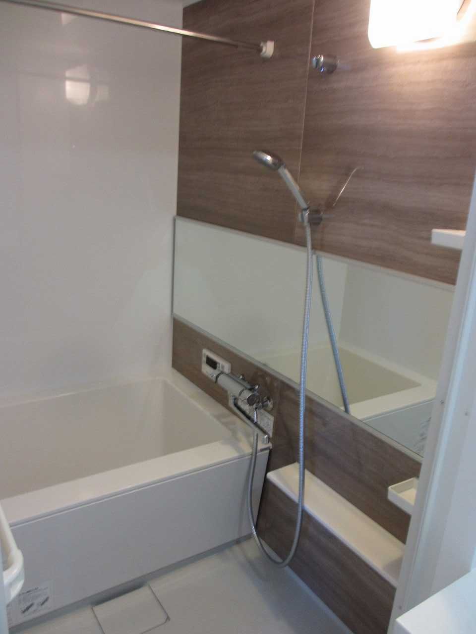 バス・シャワールーム