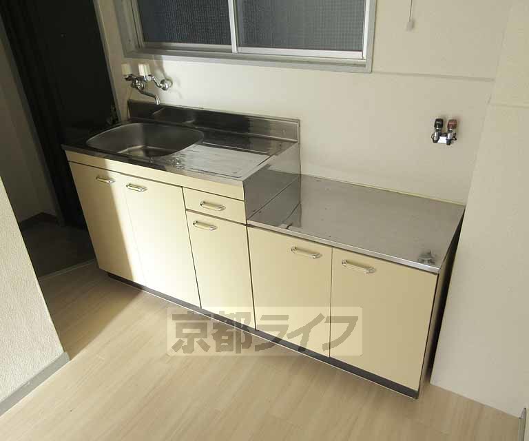 居室・リビング　収納もたくさんのキッチンです！