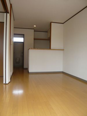 キャッスル中折の居間写真