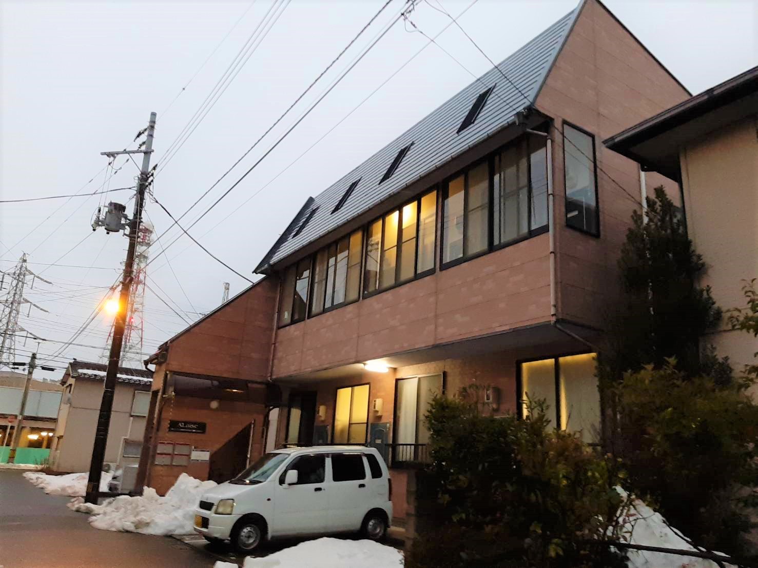 新潟市中央区網川原のアパートの建物外観