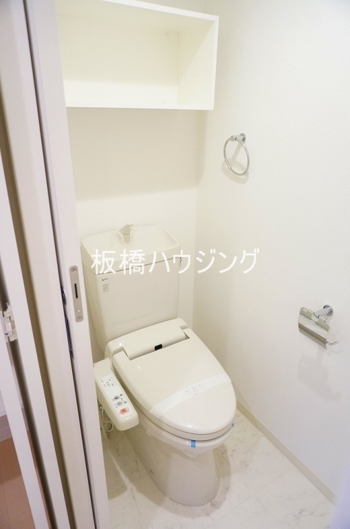 トイレ　ウォシュレット完備