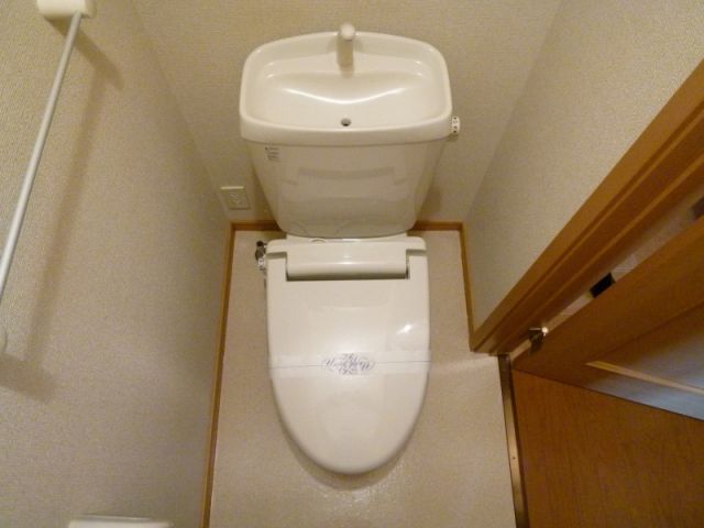 【アグレアーブルIのトイレ】