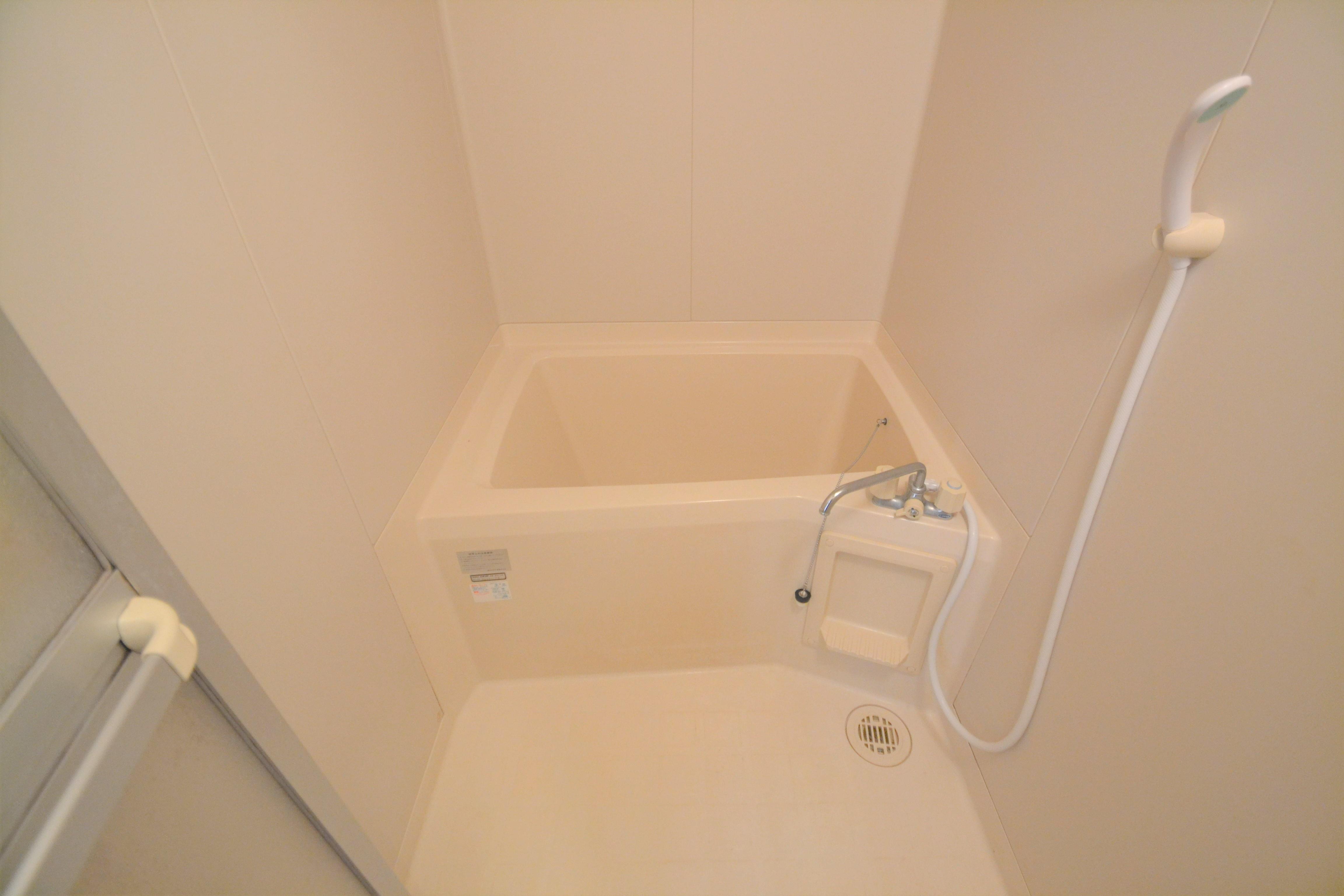 バス・シャワールーム　お風呂です。