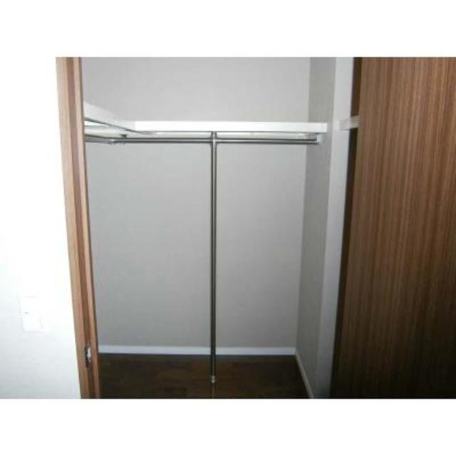 収納　※別タイプ別部屋の参考写真になります。