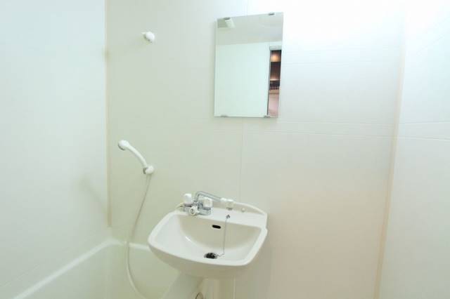 洗面設備　※１０１号の写真です