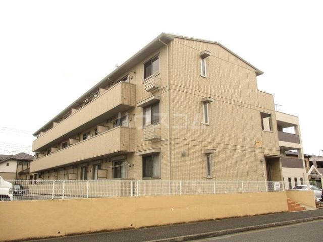 第８須賀ハイツの建物外観