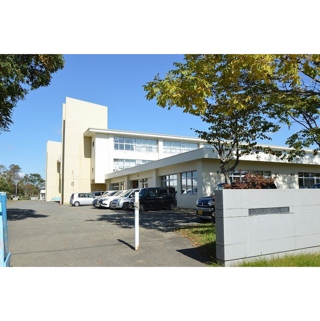 小学校　鳥取西小学校（小学校）まで900m