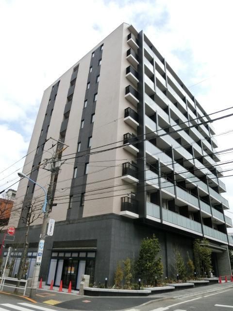 新宿区早稲田町のマンションの建物外観