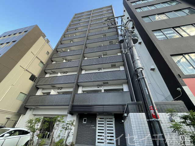 守口市京阪本通のマンションの建物外観