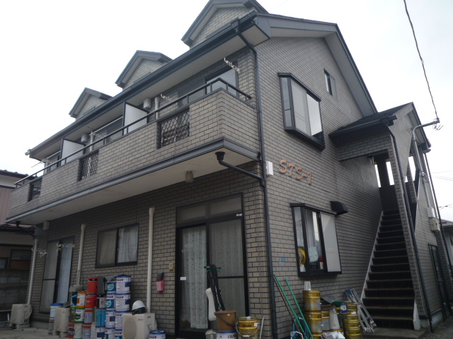 仙台市青葉区鷺ケ森のアパートの建物外観