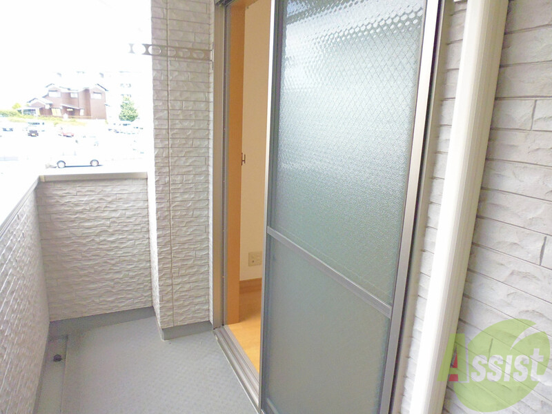 バルコニー　東向きのベランダで日当たり良好。お洗濯しっかり乾いて爽やか