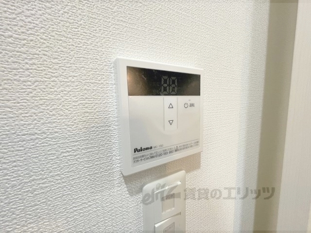 その他設備　給湯器リモコン