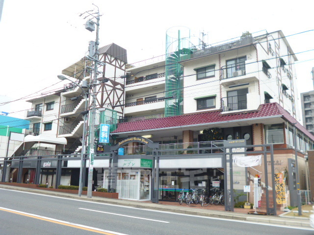 石川橋ガーデンプラザの建物外観