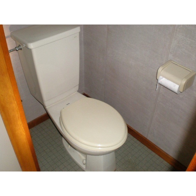 トイレ　※同建物別号室の参考写真です