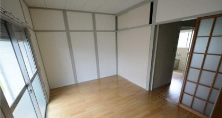 居室・リビング　写真は類似です。