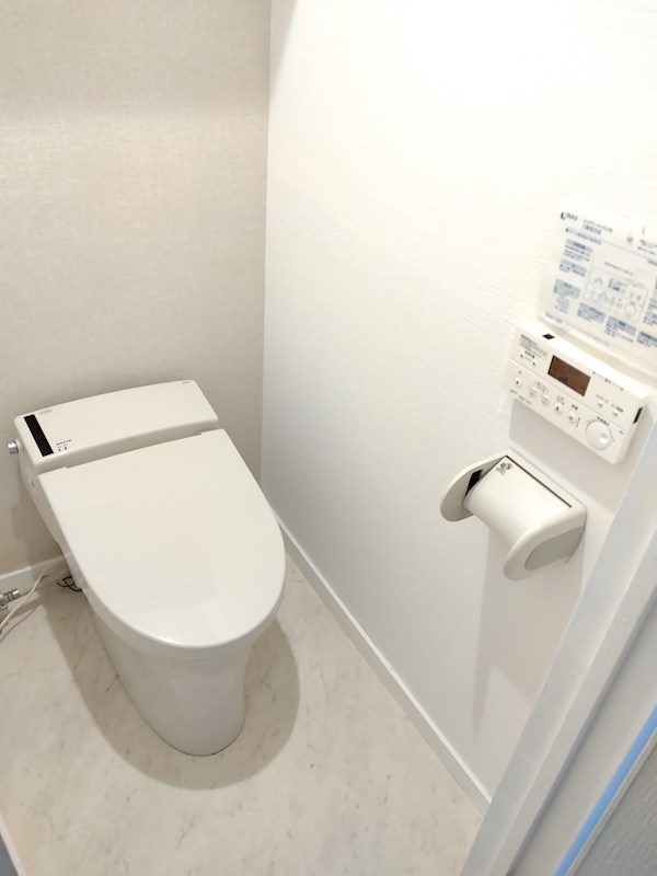 トイレ　シャワー付トイレ