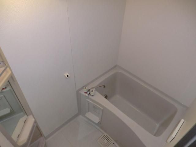 バス・シャワールーム　追い焚き機能付きです