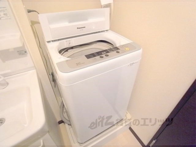 その他部屋・スペース　洗濯機までついてきます。