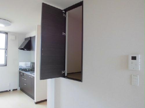 収納　上部収納