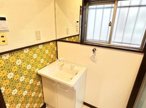 洗面設備　洗髪洗面化粧台