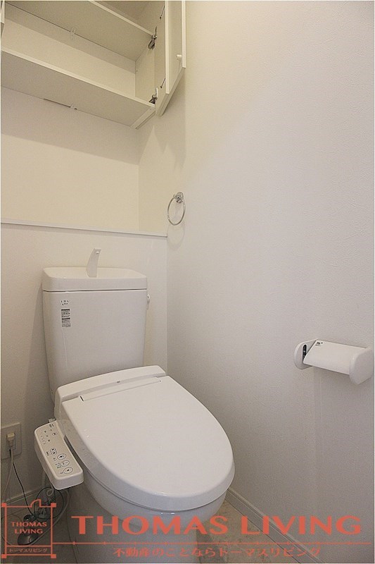 トイレ　広々としたトイレになっております。