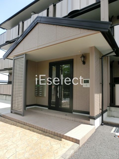 エントランス　綺麗なエントランスです