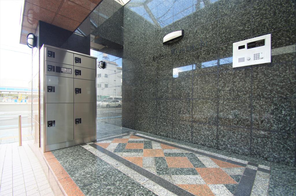 その他共有部分　エントランスに宅配BOXを新設しました。