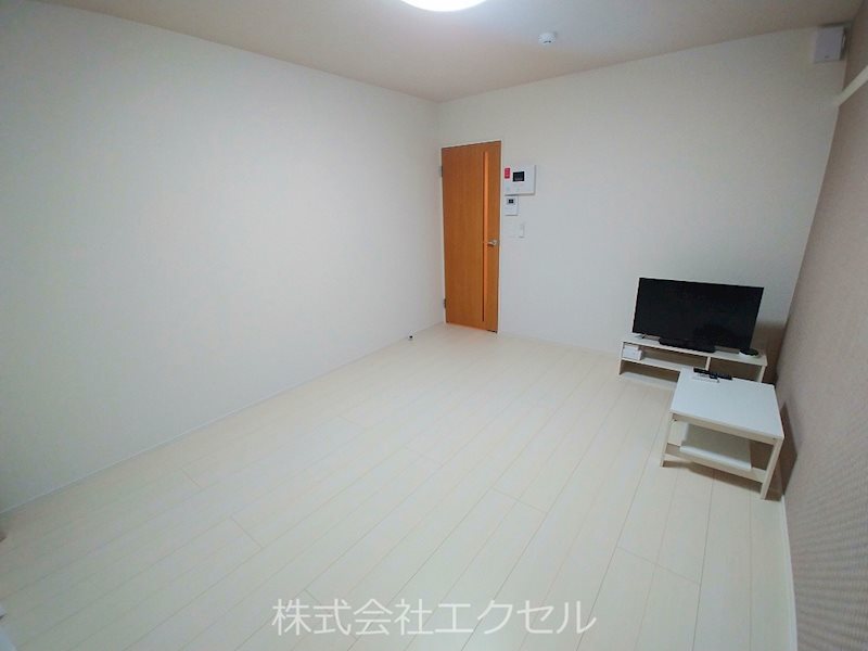 居室・リビング　きれいな室内です。