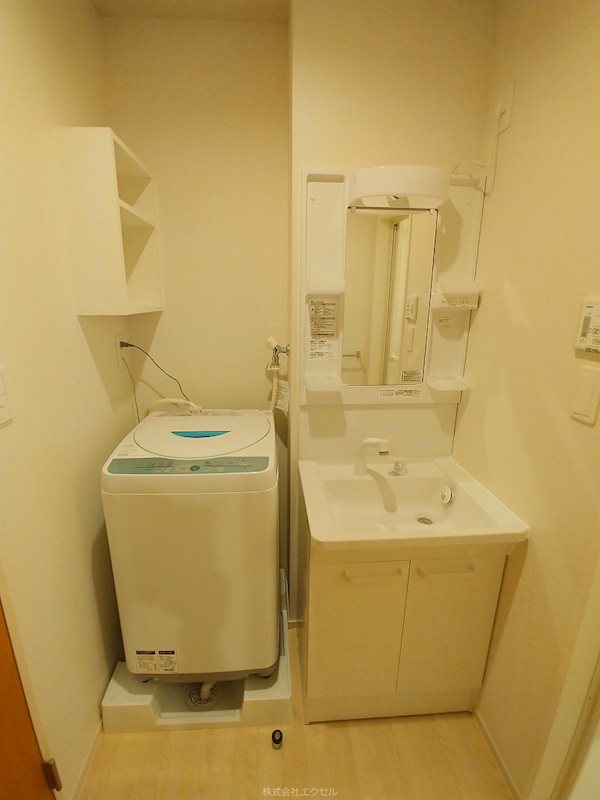 洗面設備　独立洗面台です。