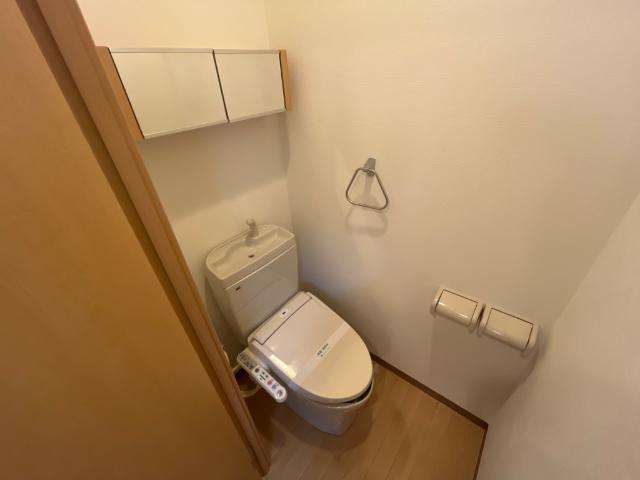 トイレ　シャワー付トイレ