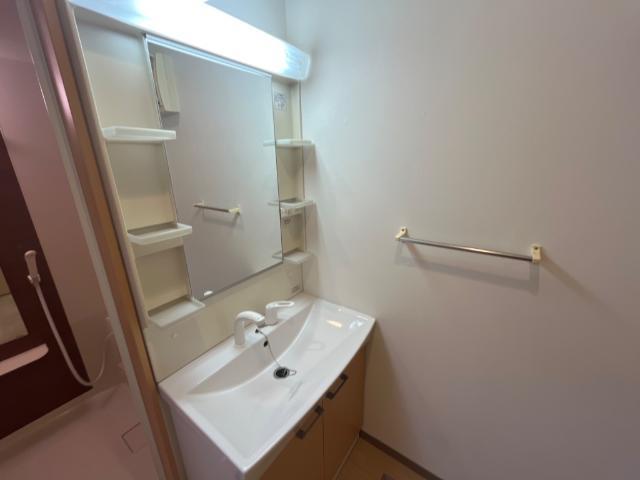 洗面設備　洗髪洗面化粧台