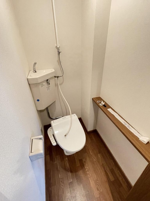 トイレ　トイレ