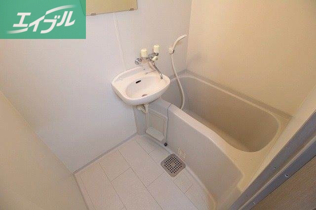 バス・シャワールーム　お風呂（同タイプです）