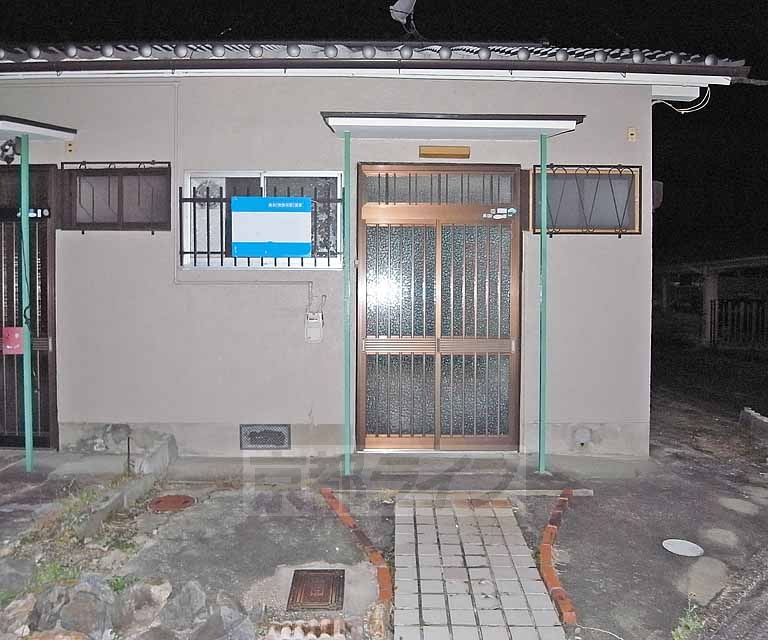 建物外観　連棟の貸家です。