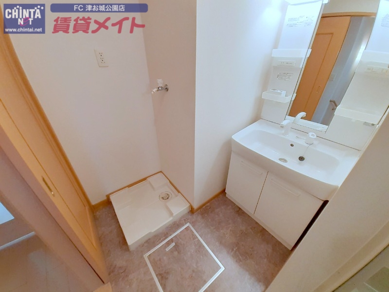 洗面設備　同型タイプ画像