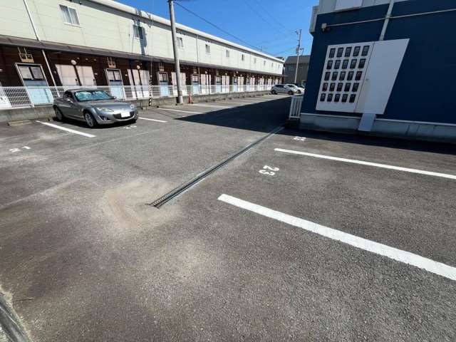 駐車場　エントランス