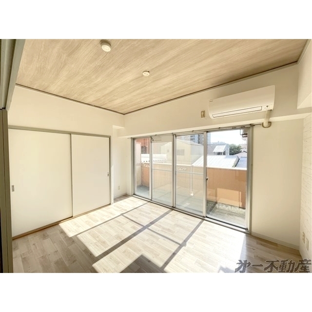 居室・リビング　居室