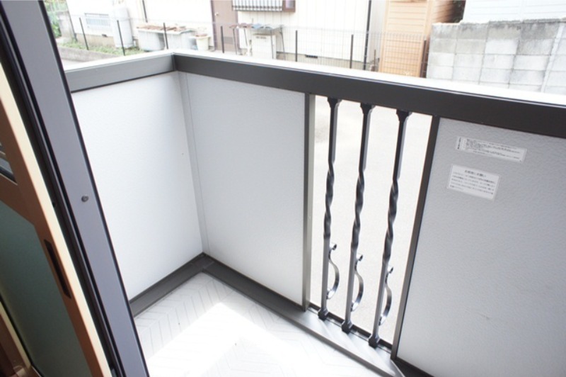 バルコニー　図面と現状に相違がある場合には現状を優先