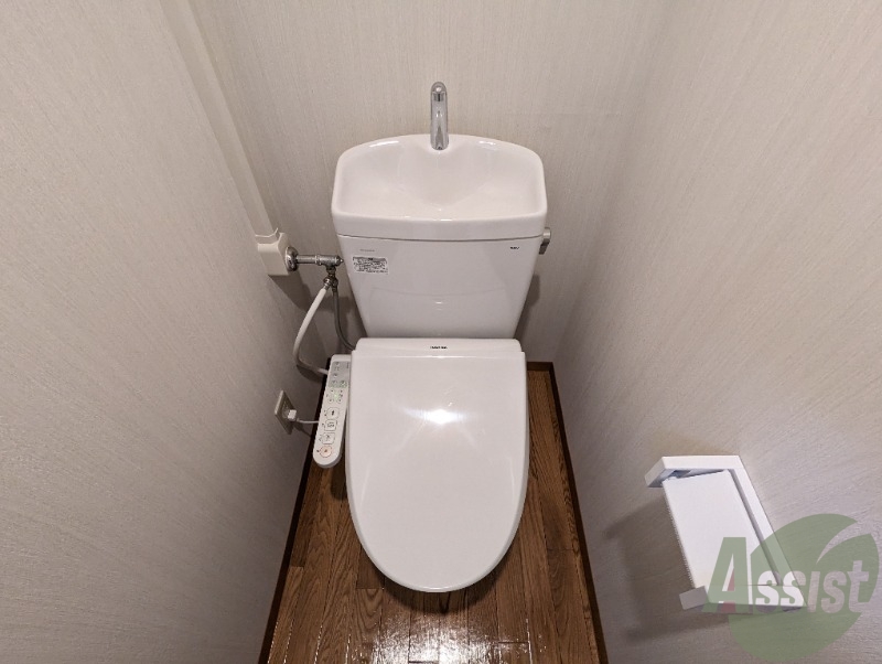 トイレ　お手洗いは落ち着くこじんまりとした感じがいいですね。