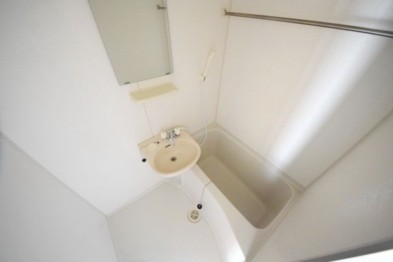 バス・シャワールーム　バス