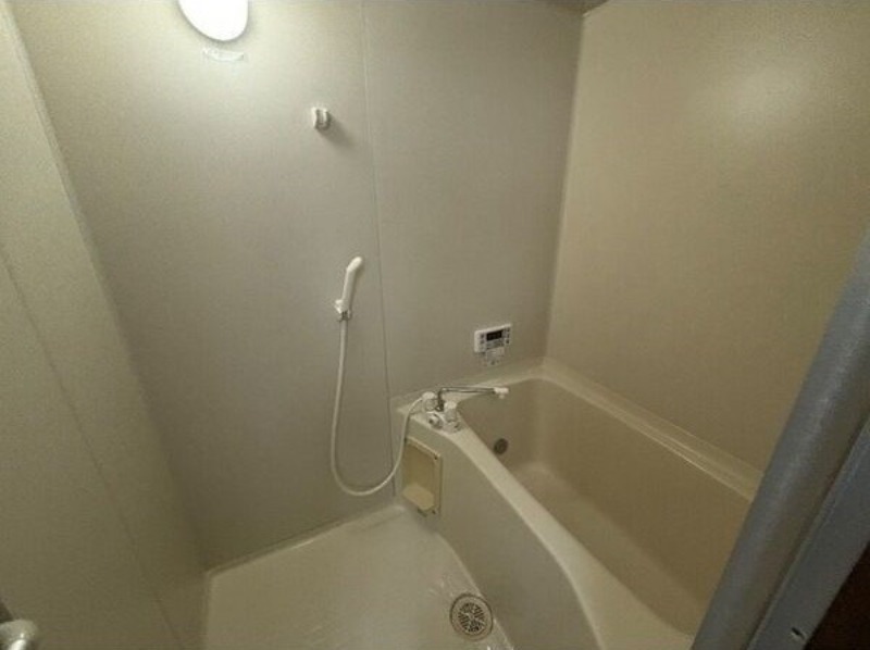 バス・シャワールーム　図面と現状に相違がある場合には現状を優先