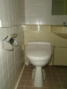 トイレ　トイレ