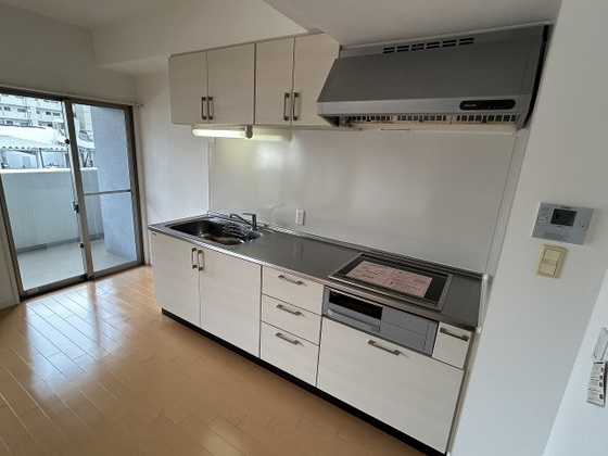 キッチン　※別部屋の写真です