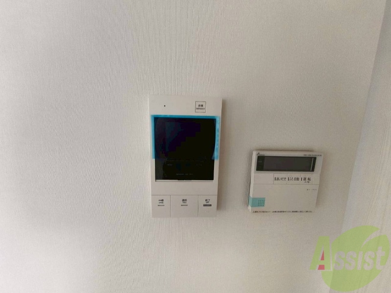 その他　ＴＶモニター付インターホンです。来客者の顔が見えるので安心！