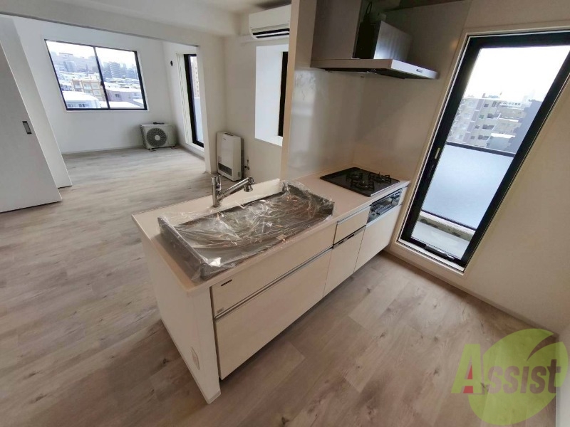 キッチン　リビングが見渡せる対面キッチンになってます。